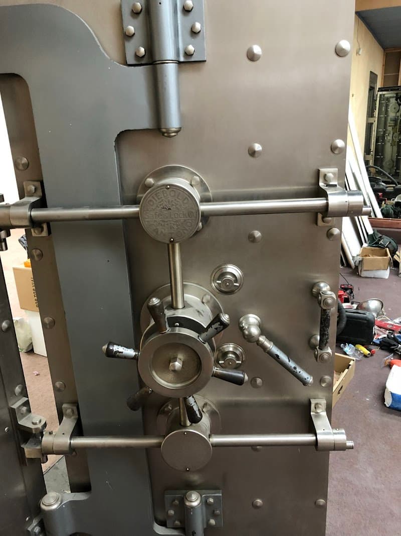 California Safe Outlet