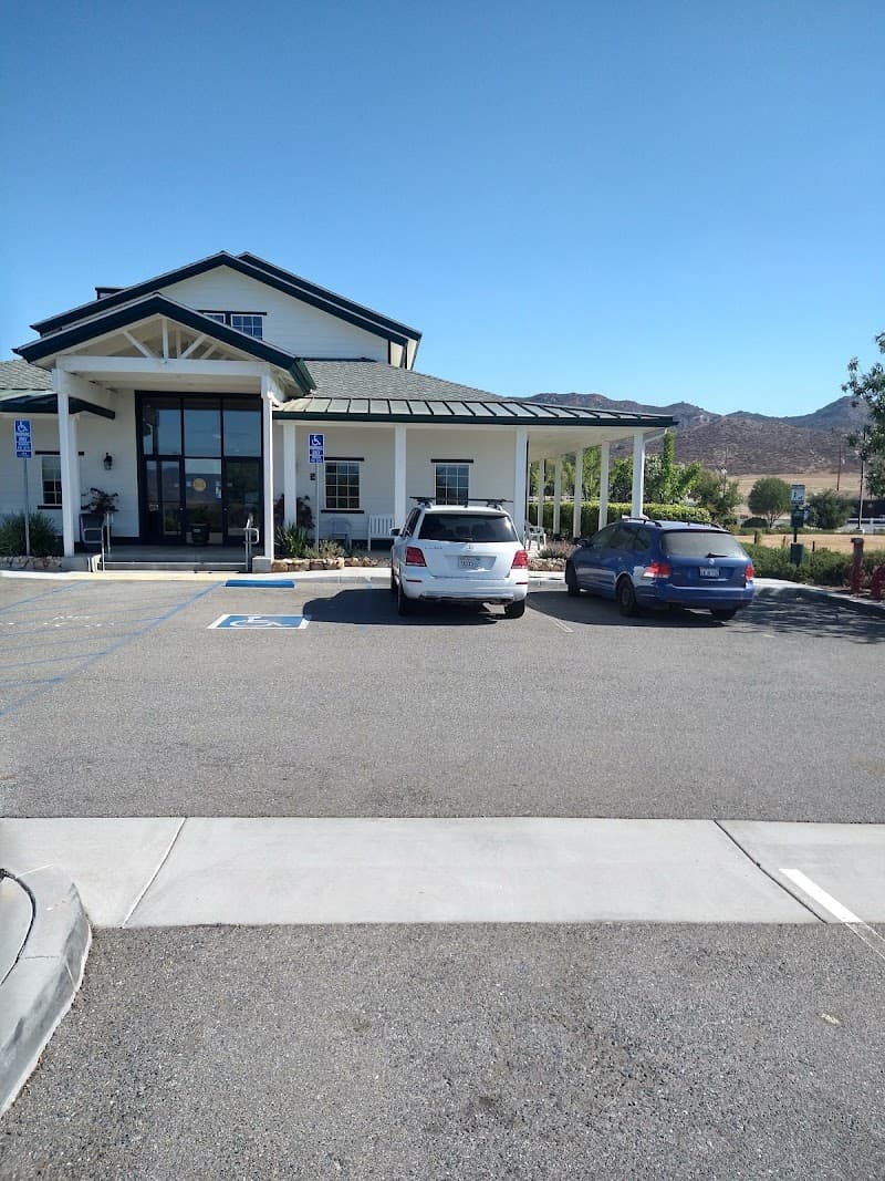Clinton Keith Veterinary Hospital