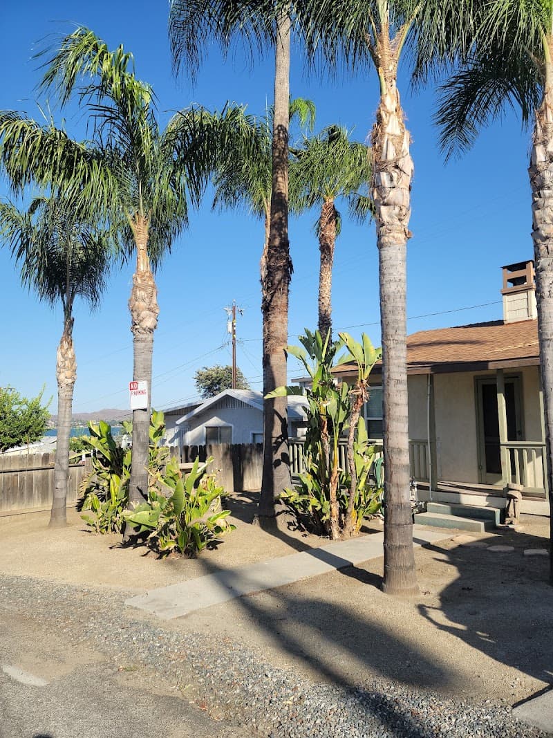 Crane Lakeside Park & RV Resort