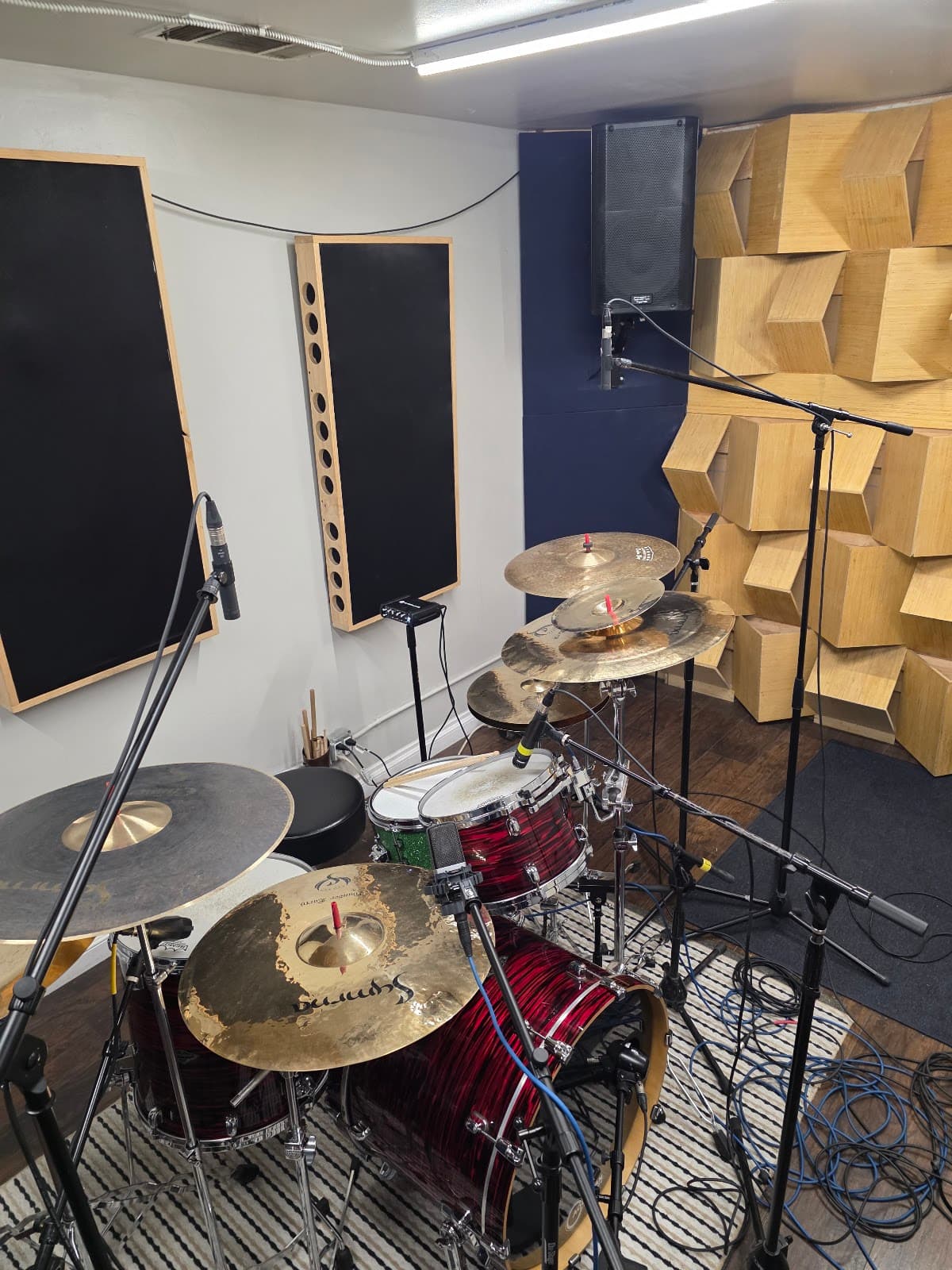 Discrete Sounds Studios