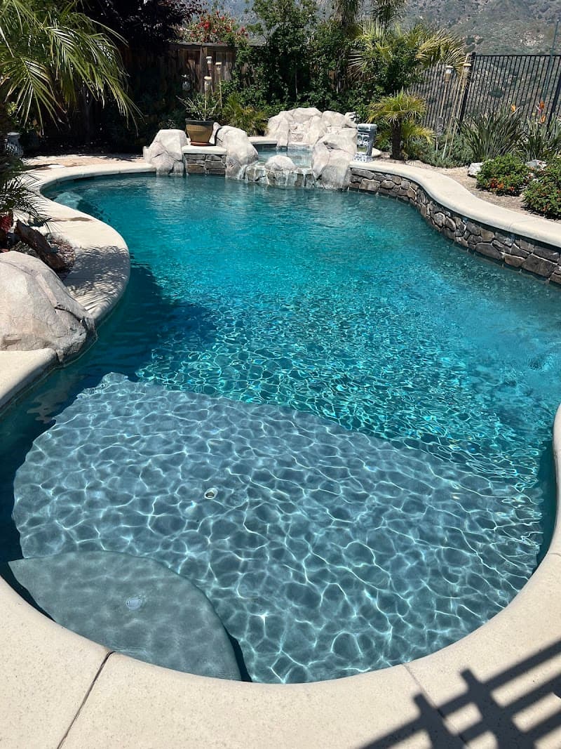 Freds Pool Cleaning Service