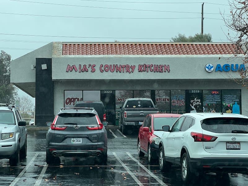 Mia's Country Kitchen