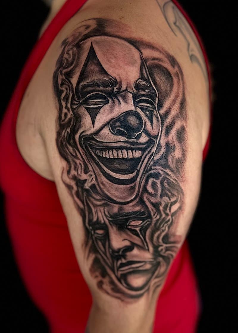 Outlaw Tattoo Studio & Body Piercing