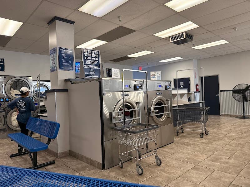 Town Center Laundromat